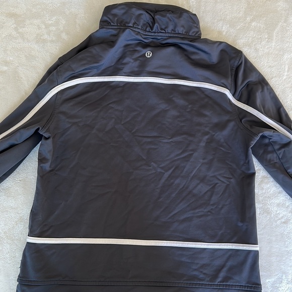 Lululemon Jacket - Picture 4 of 5